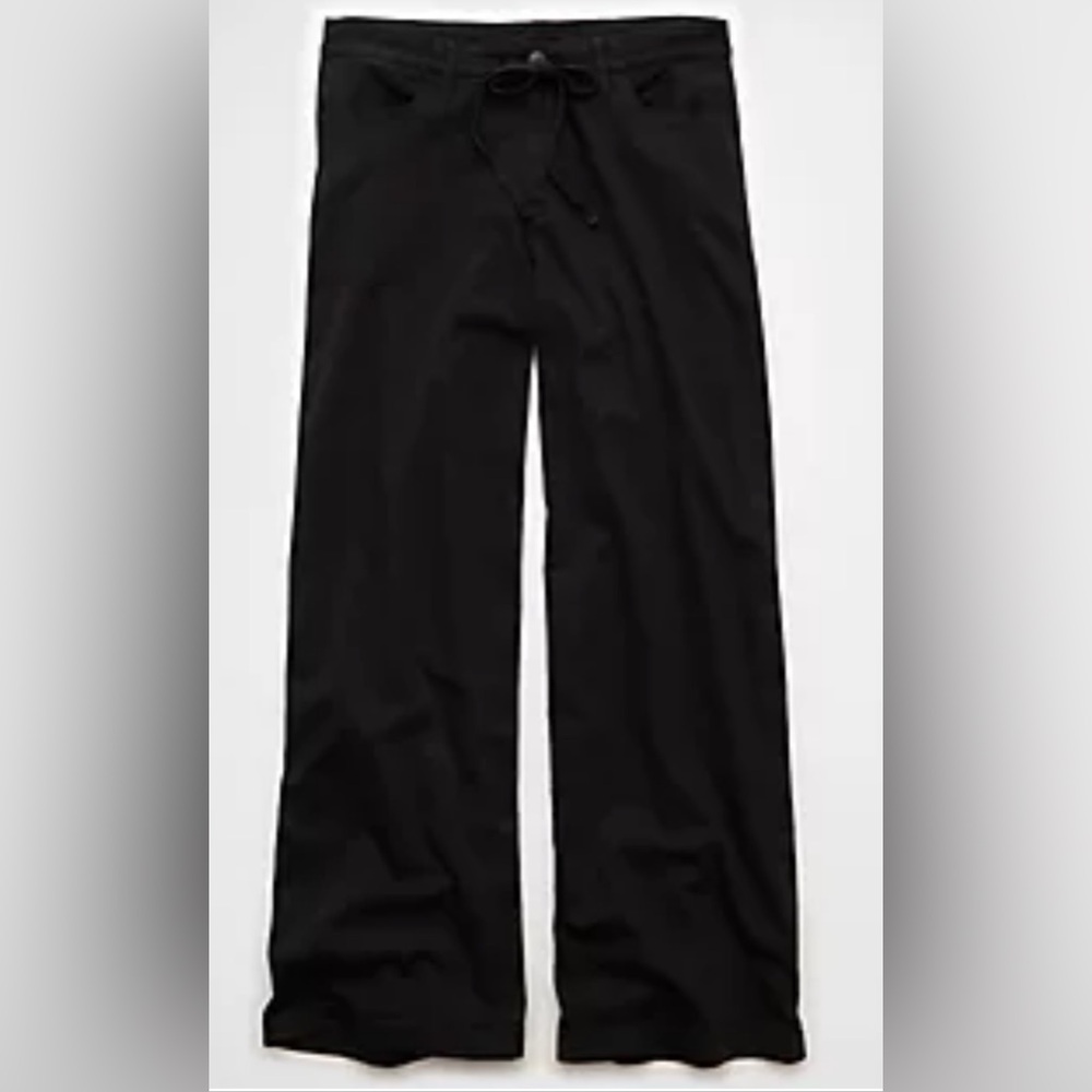 American eagle drape stretch low rise ultra wide leg pants size 8 short